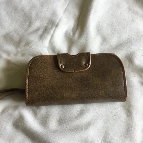 Multiple Storage Wallet/Wristlet - Picture 8 of 9